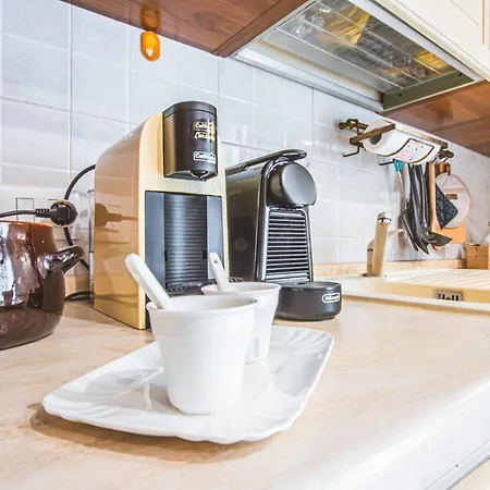 Favolhouse * בארי